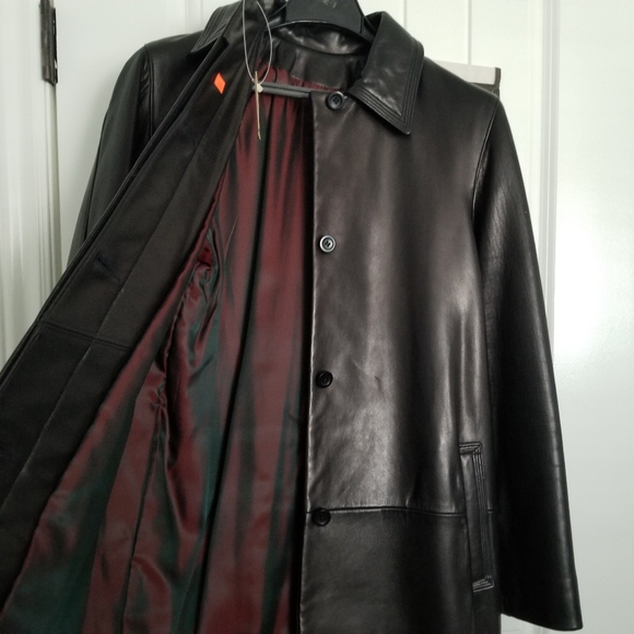 #4 - Leather jacket ๐งฅ - Picture 2 of 7